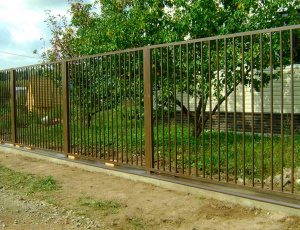 Сварной секционный забор коричневый